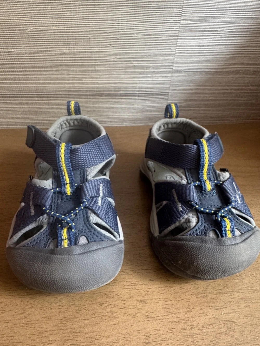 Keen Kids Navy and Gray Closed-Toe Sport Sandals with Yellow Accents